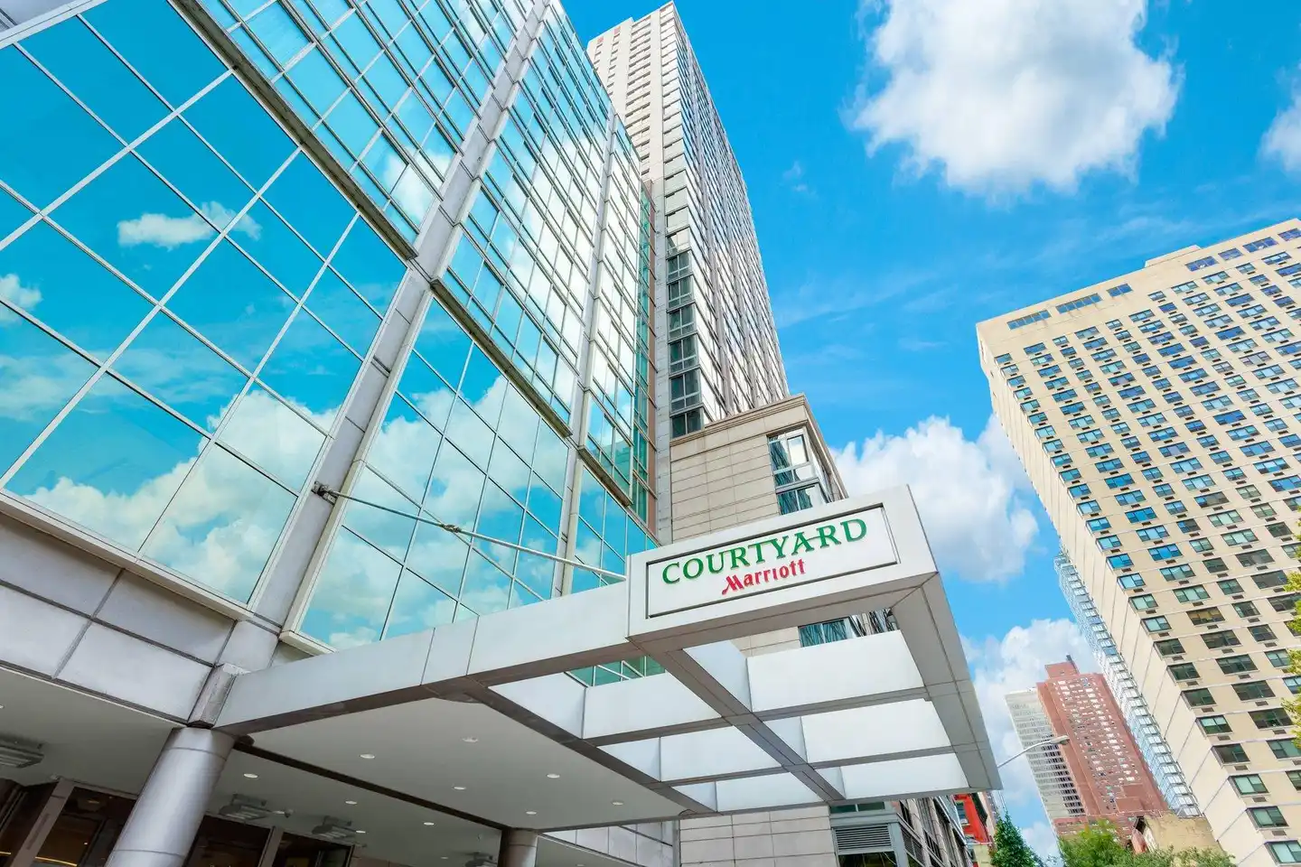 Courtyard by Marriott New York Manhattan/Upper East Side Aussenansicht