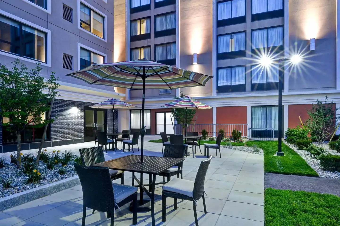 Holiday Inn Express Boston Terrasse