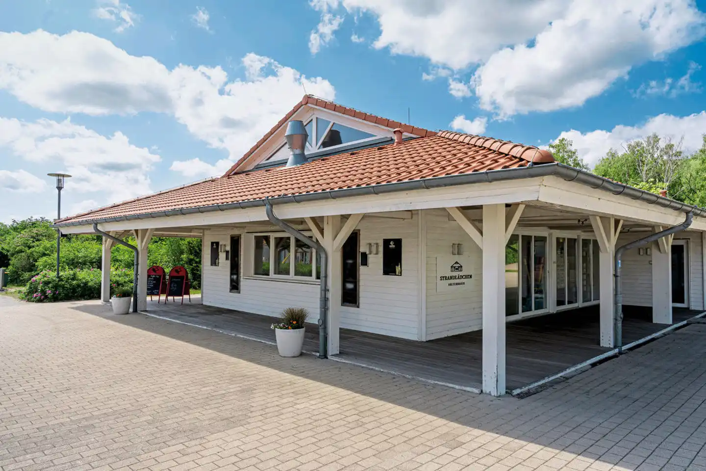 BEECH Resort Boltenhagen Aussenansicht