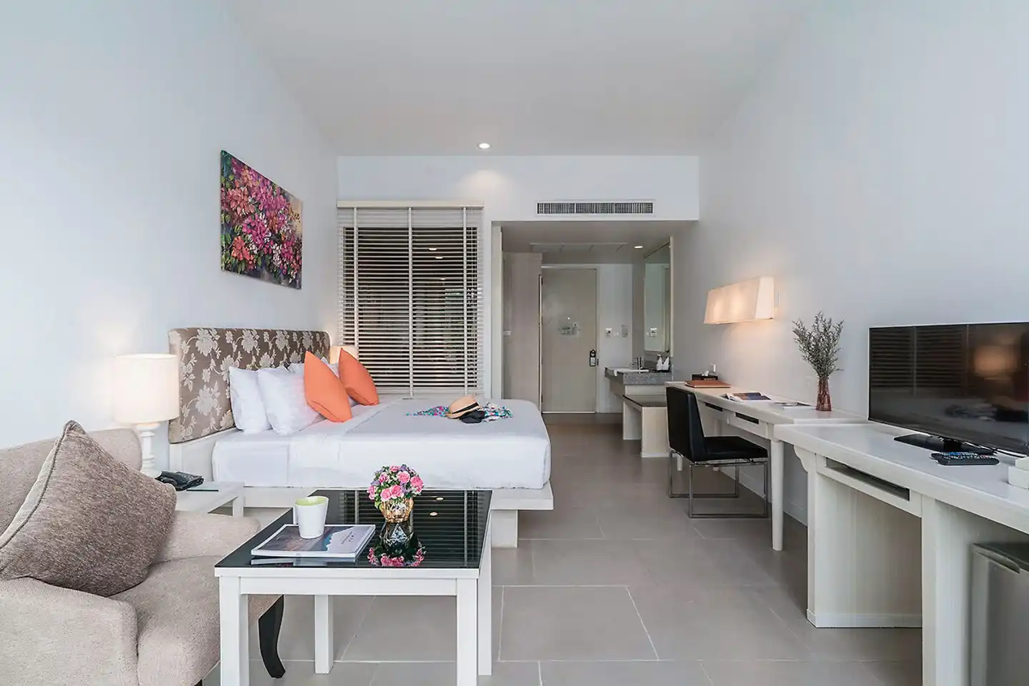 The Briza Beach Resort Khao Lak Wohnbeispiel