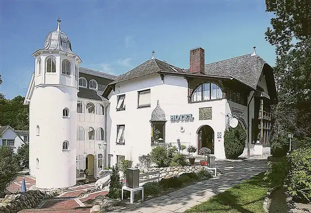 Hotel Villa Gropius Aussenansicht