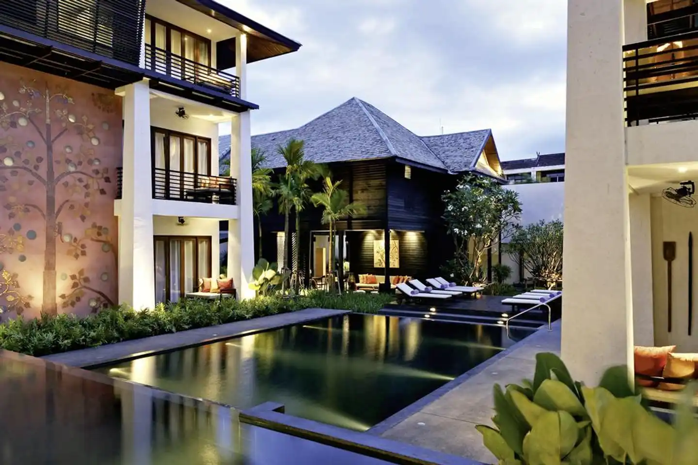 U Chiang Mai Pool