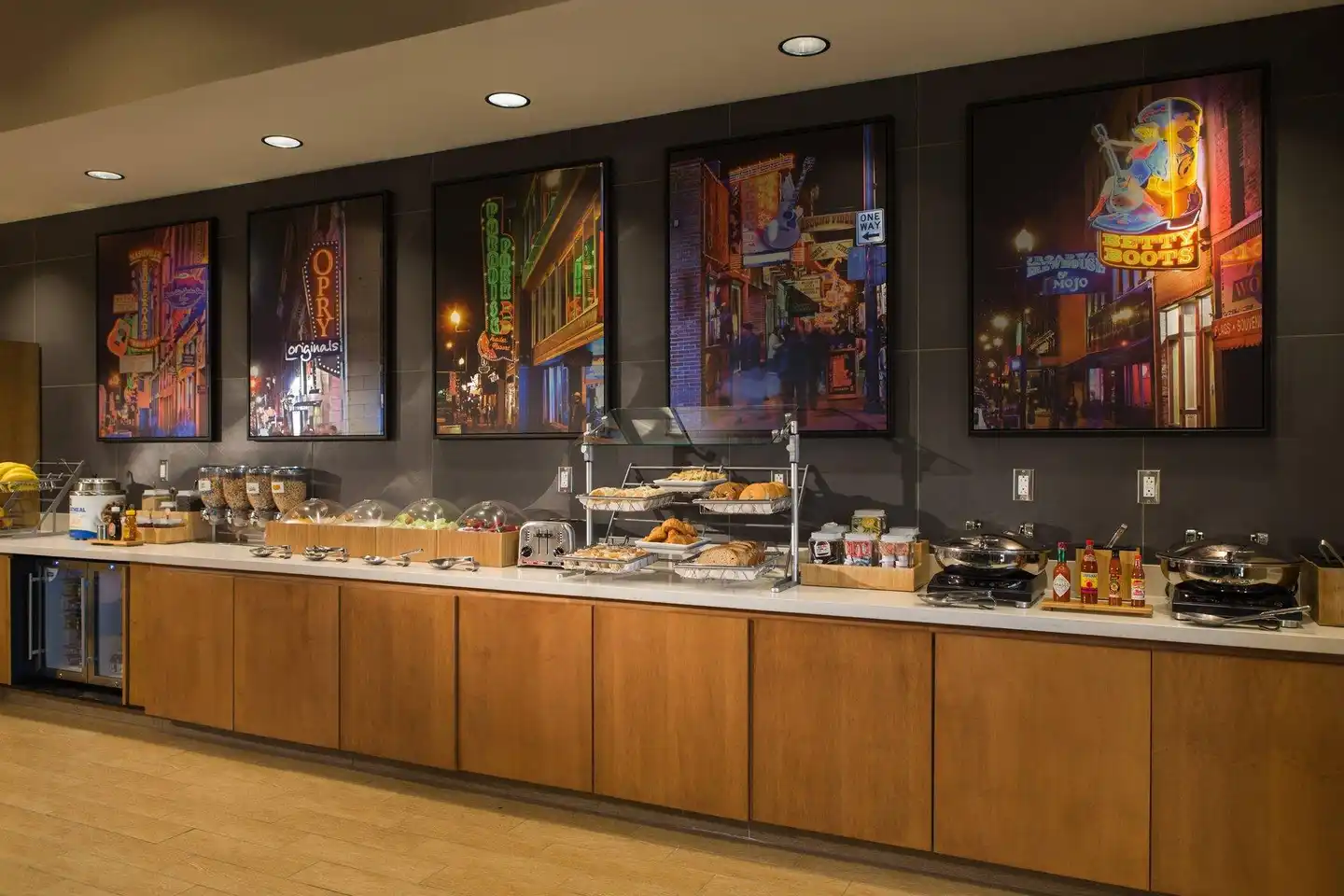 SpringHill Suites Nashville Vanderbilt/West End Restaurant