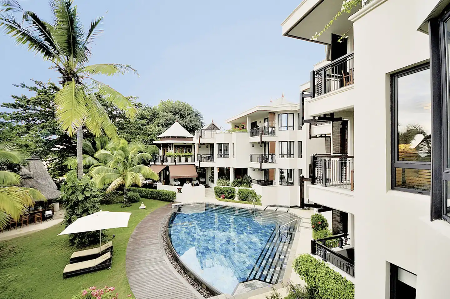 Le Cardinal Exclusive Resort Pool
