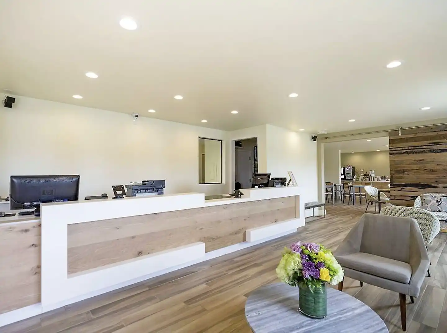 Hotel Focus Lobby