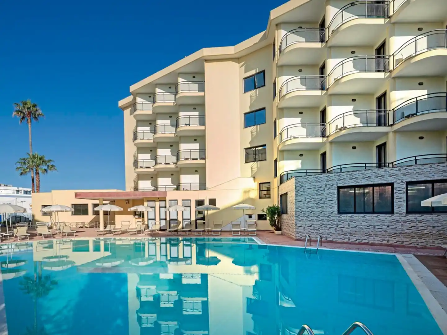 Rina Hotel Pool
