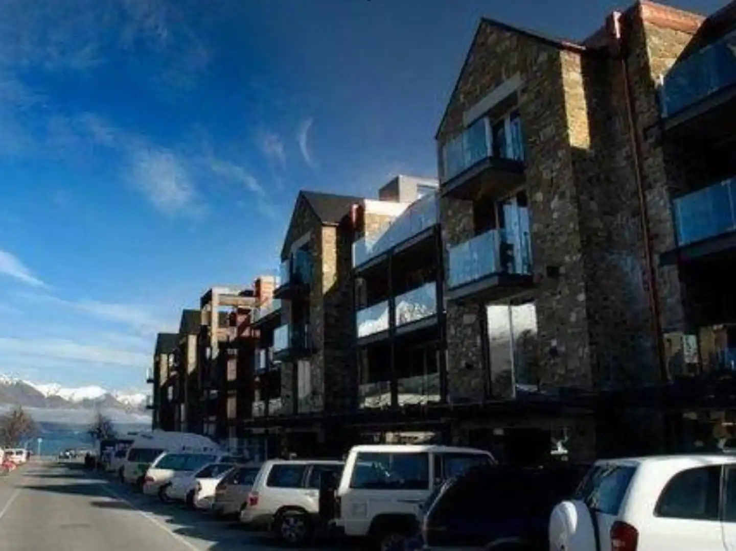 Nomads Queenstown Backpackers Aussenansicht