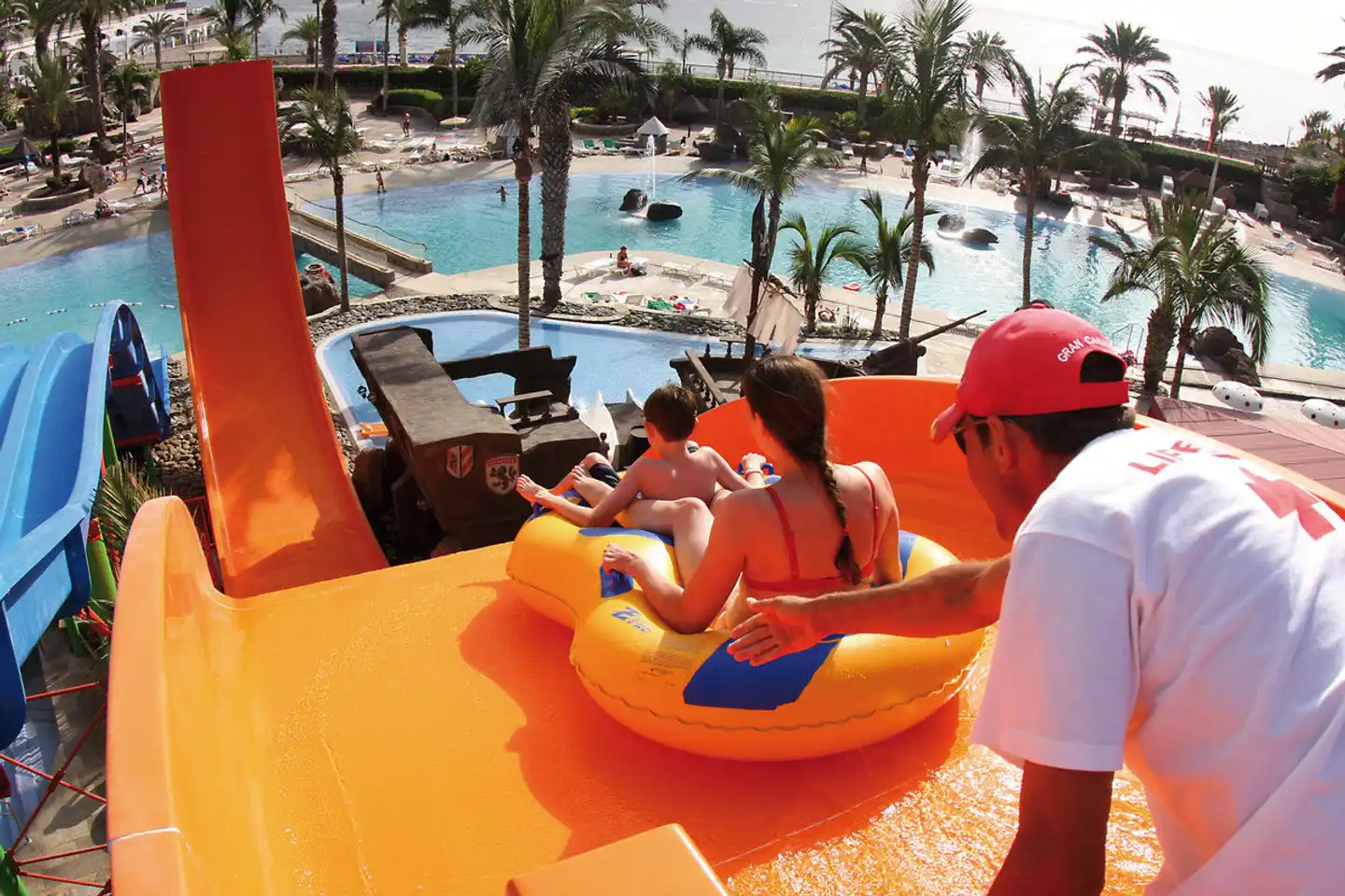 LIVVO Valle Taurito Sport und Entertainment