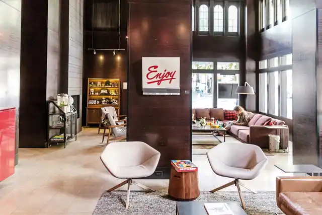 Hotel Max Bar