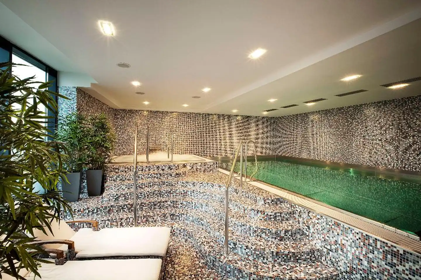 NH Bratislava Gate One Lobby
