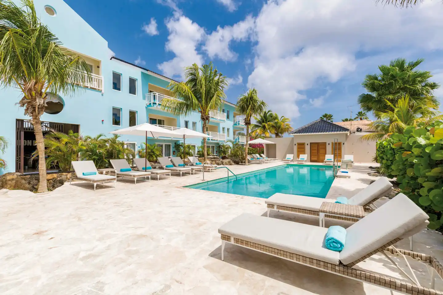 Dolphin Suites Pool