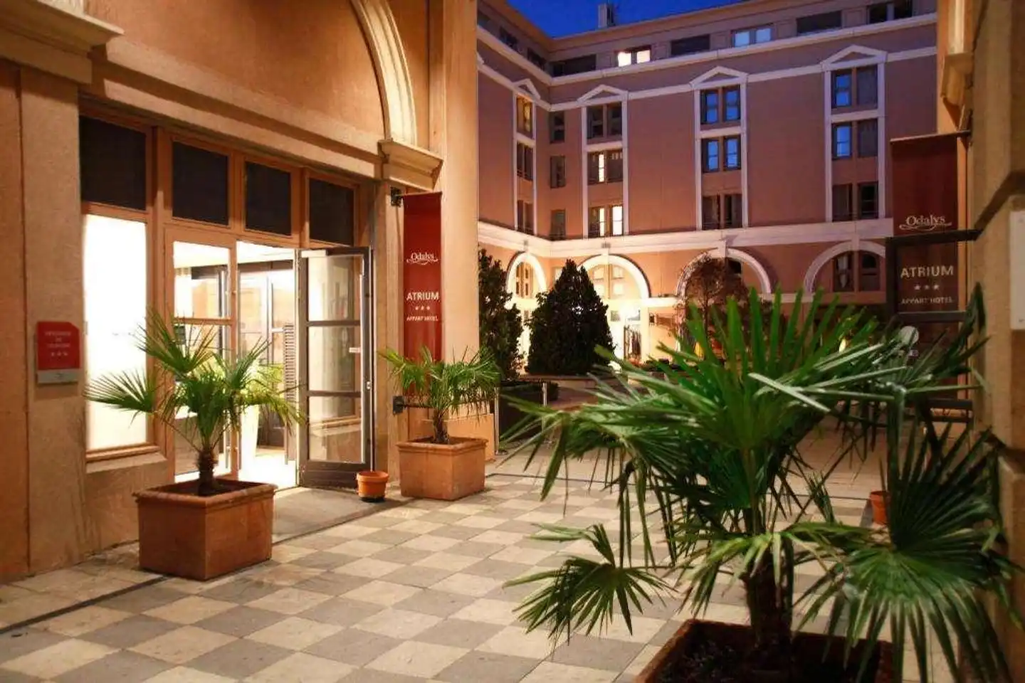 Appart'hôtel Odalys City L'Atrium Aussenansicht