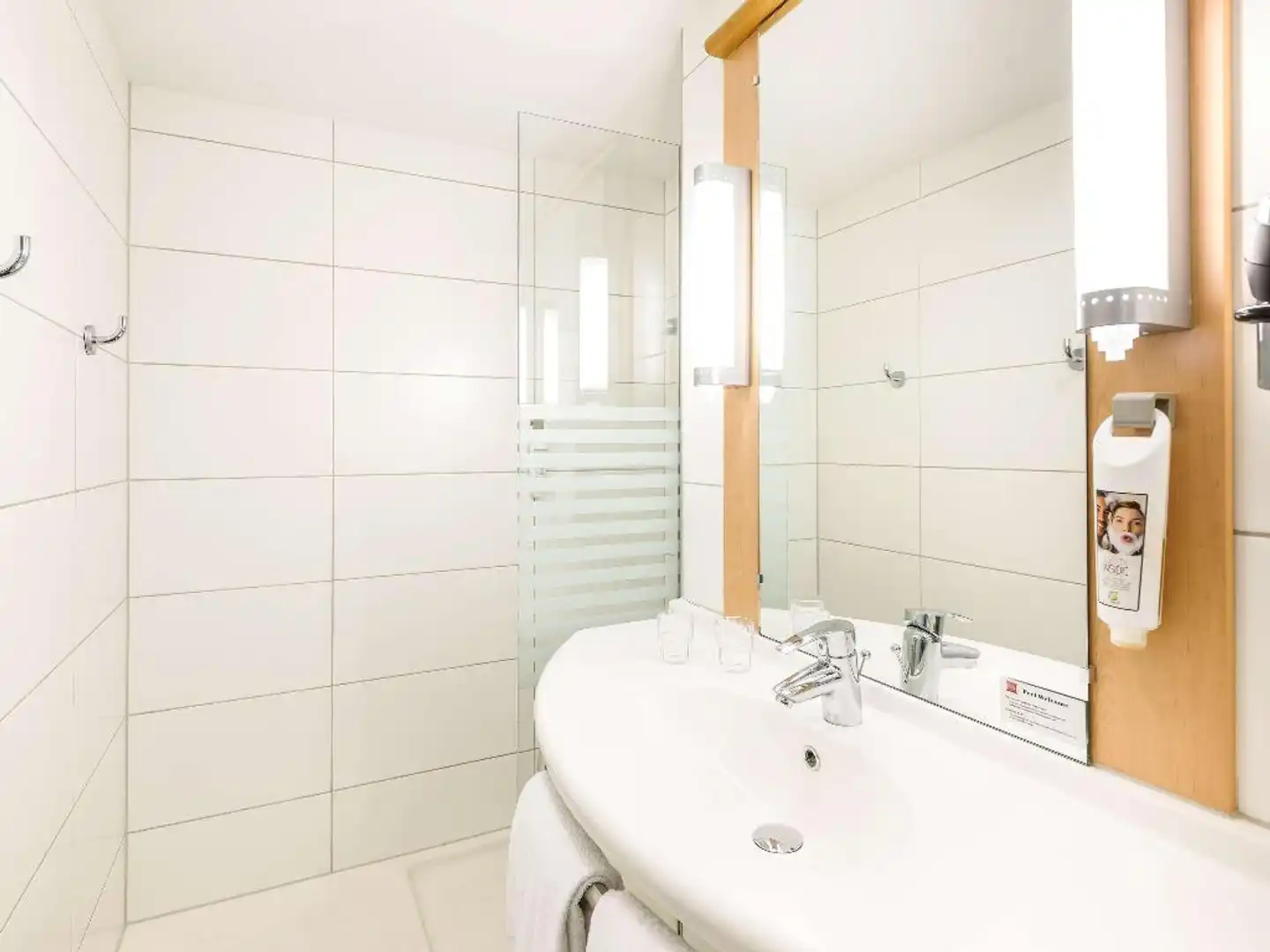 ibis Konstanz Badezimmer
