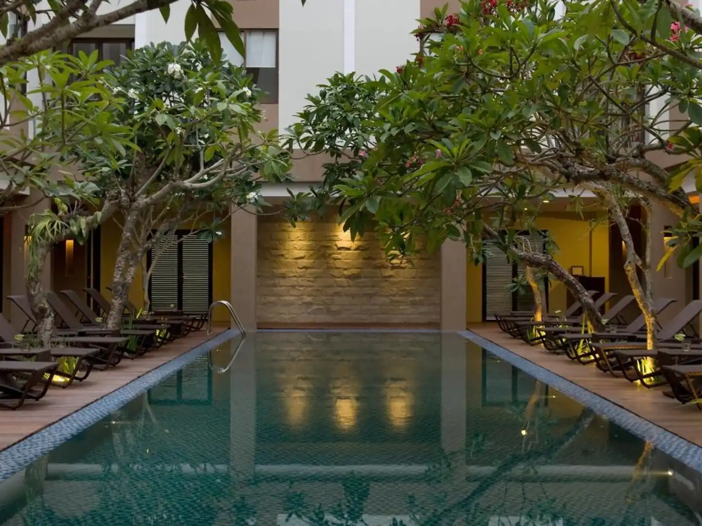 Santika Kuta Pool