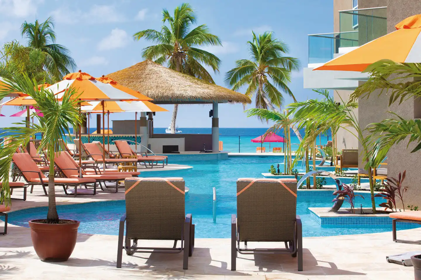 O2 Beach Club & Spa Pool