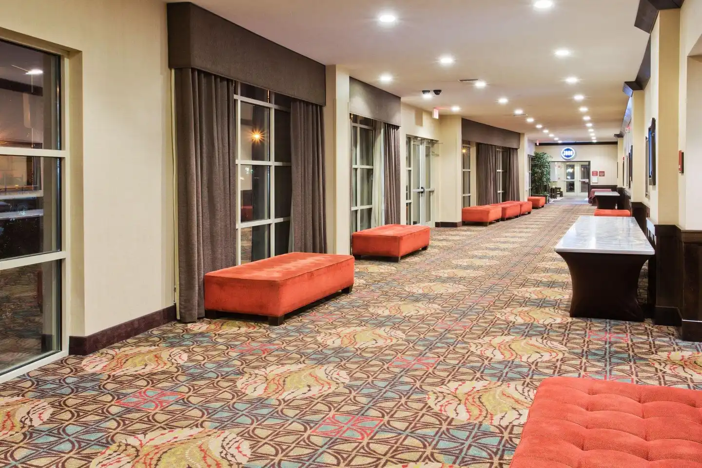 Crowne Plaza Anchorage-Midtown Lobby