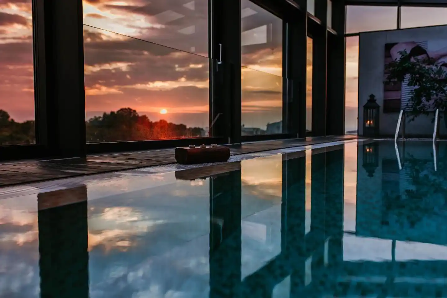 Graffit Gallery Design Hotel Pool