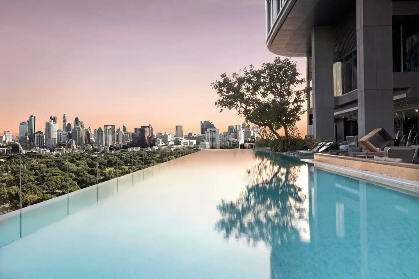 SO/ Bangkok Pool