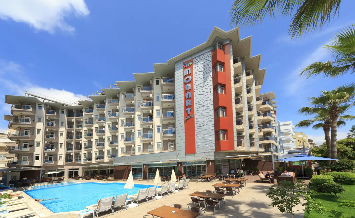 Monart City Hotel Aussenansicht