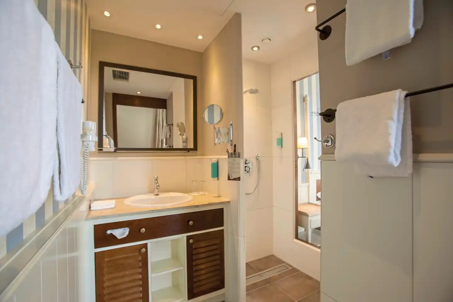 Erlebnishotel Bell Rock Badezimmer