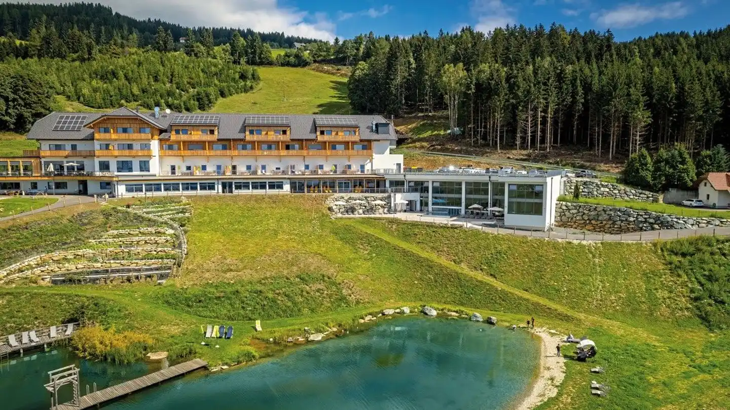 Familienresort Petschnighof Aussenansicht