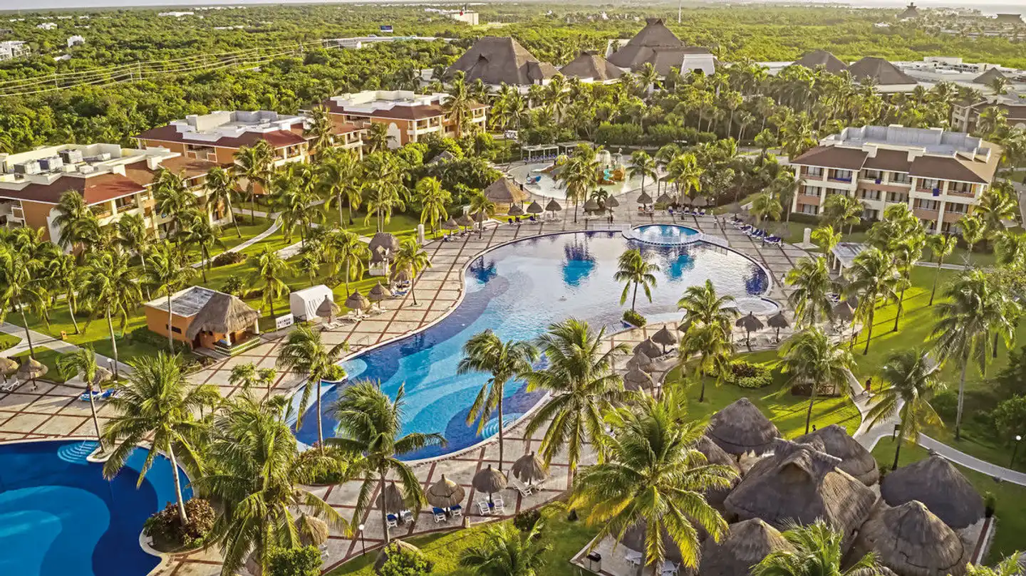 Bahia Principe Grand Coba Aussenansicht