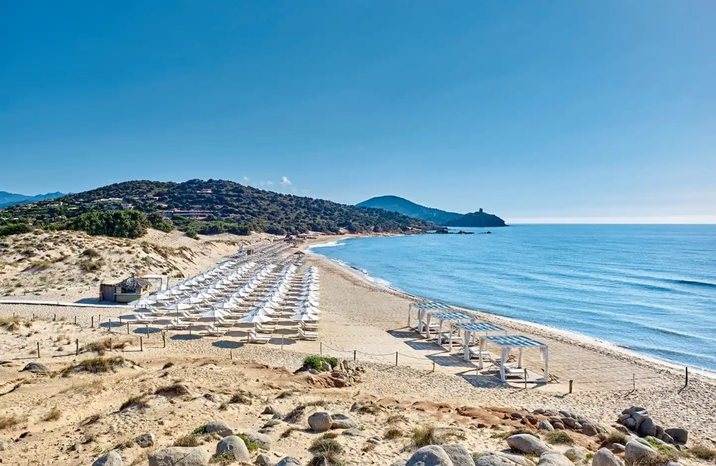 Conrad Chia Laguna Sardinia Strand