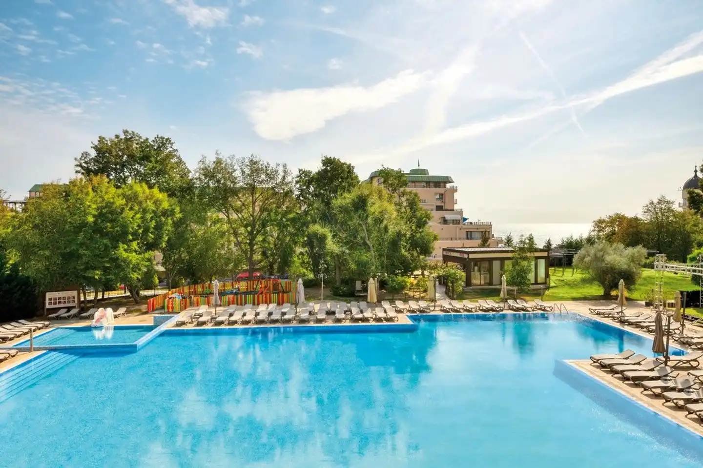 Golden Line Pool