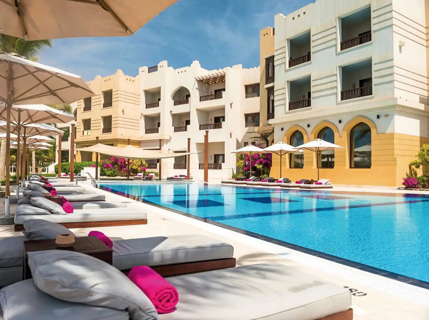 Juweira Boutique Hotel Pool