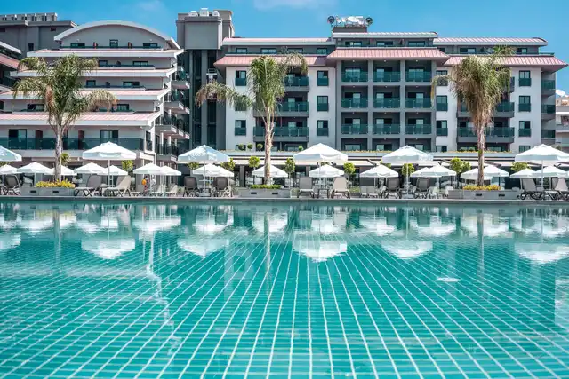 Green Garden Resort & Spa Pool