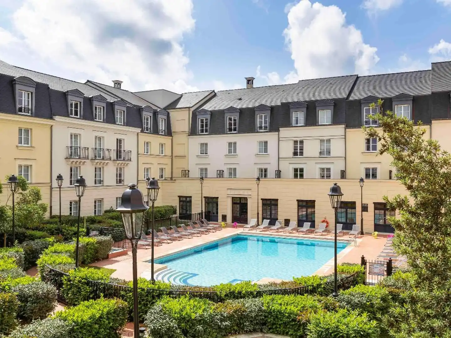 Hipark by Adagio Serris - Val d'Europe Aussenansicht