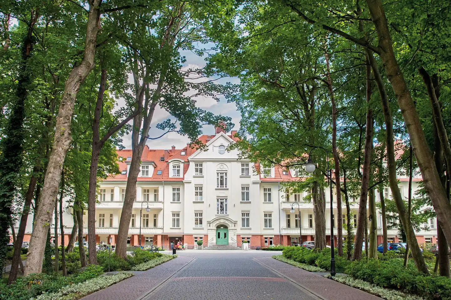 Cesarskie Ogrody Aussenansicht