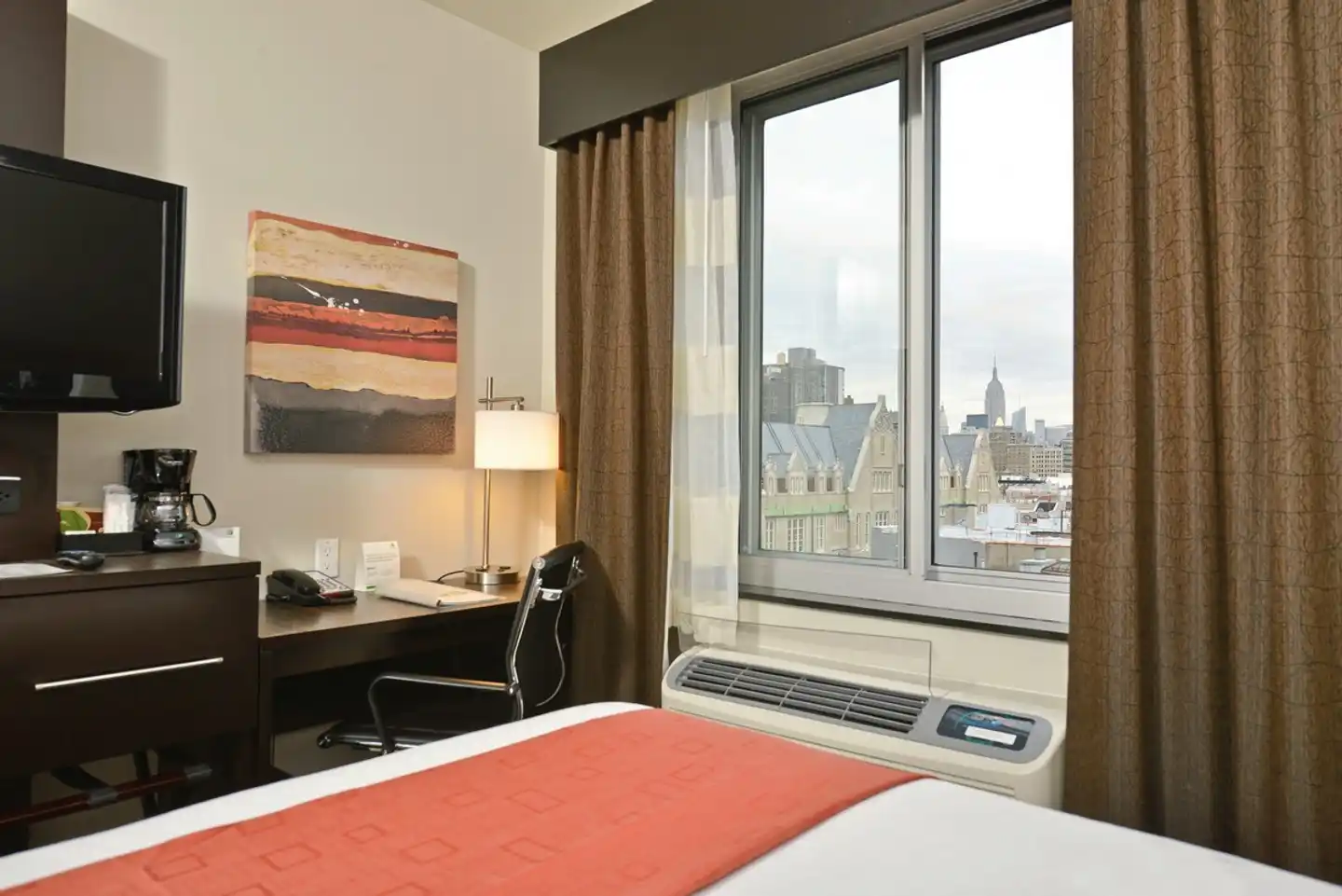 Holiday Inn NYC - Lower East Side Sport und Entertainment