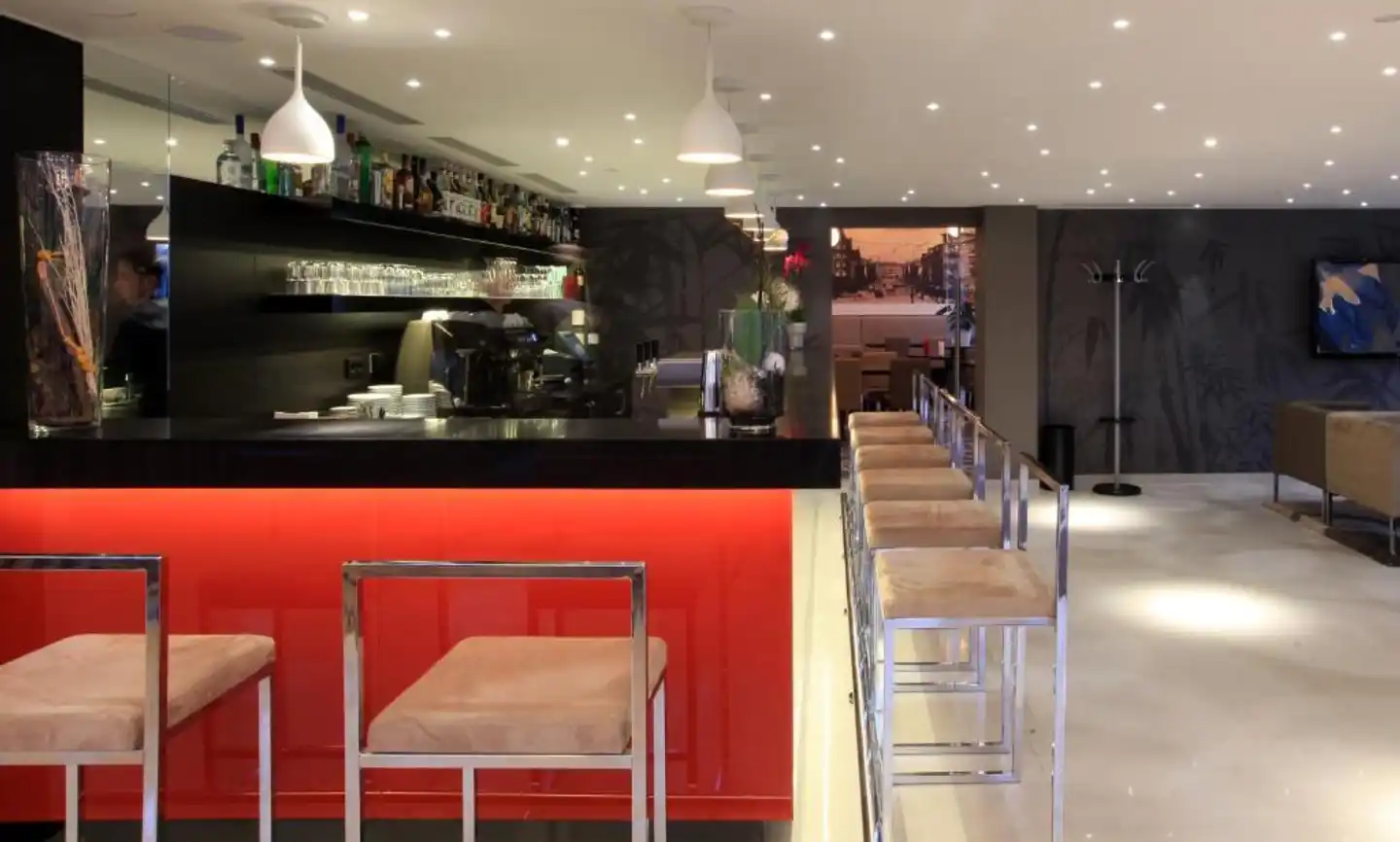 Golden Tulip Kassel Bar