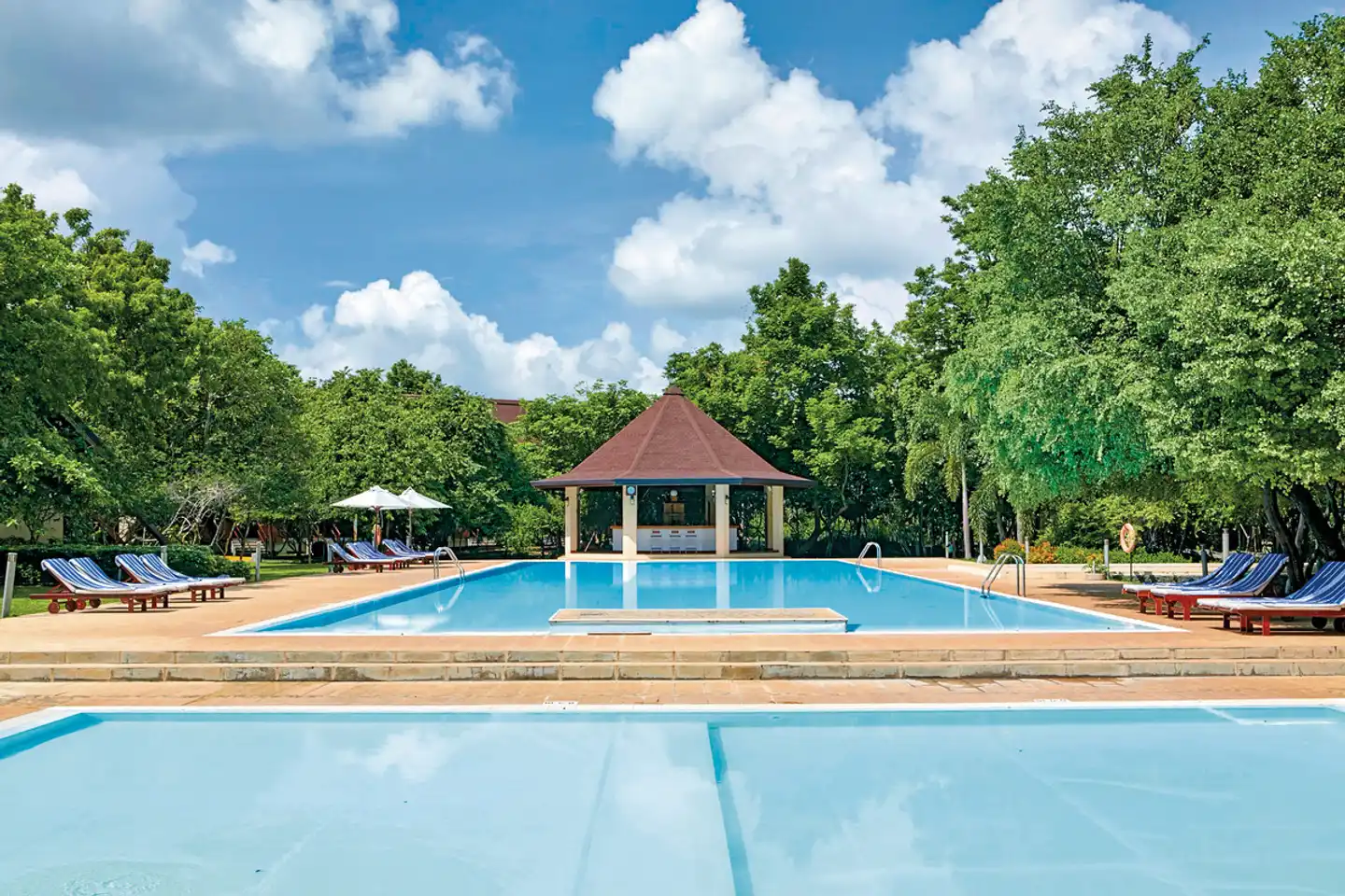 Occidental Paradise Dambulla Pool