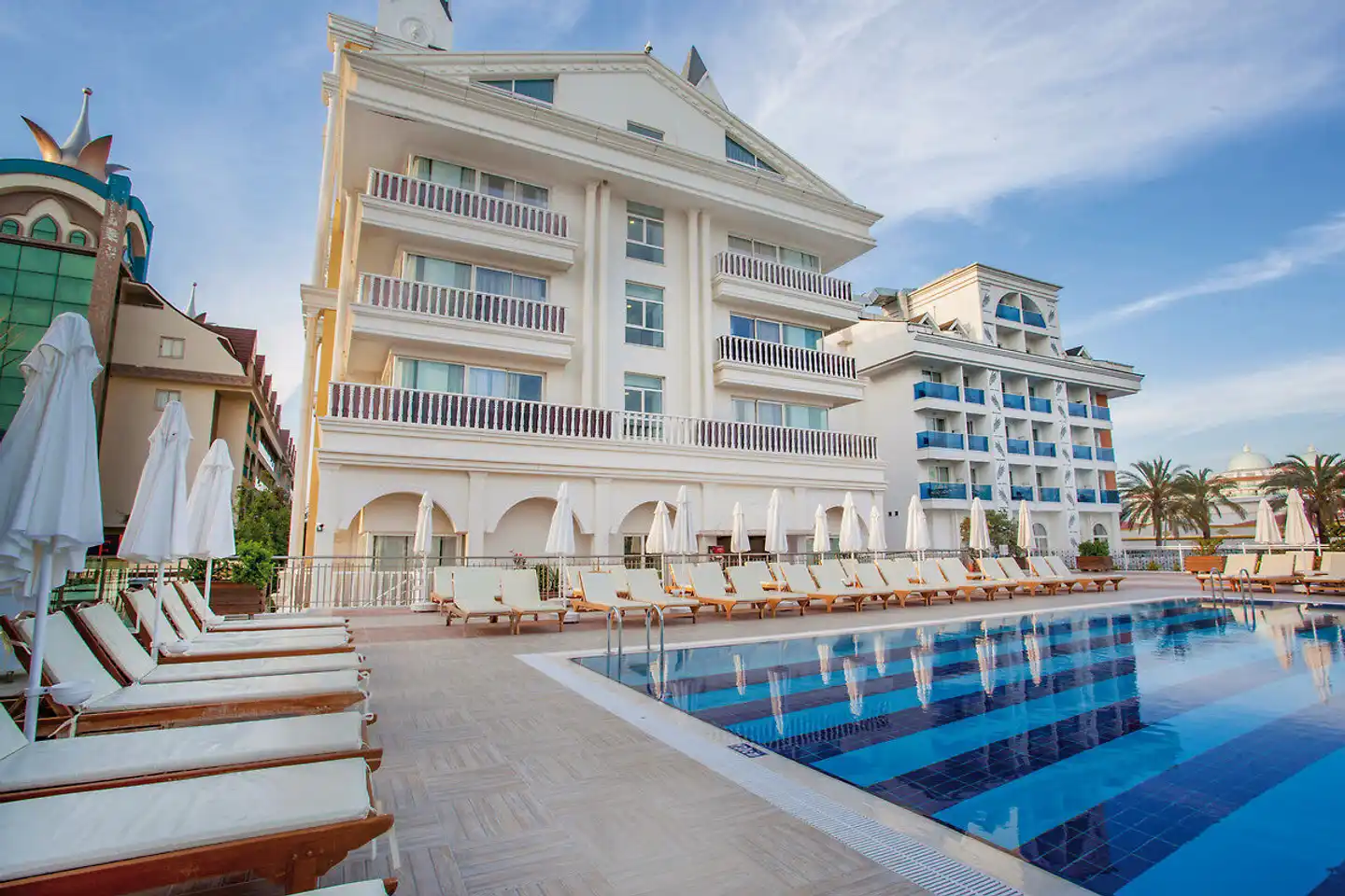 Dream World Resort & Spa Aussenansicht