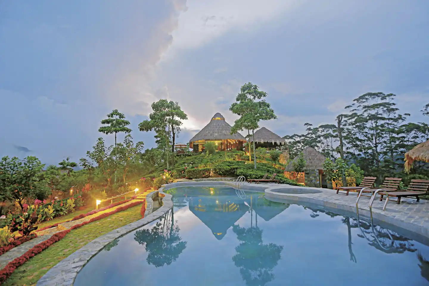 98 Acres Resort & Spa Pool