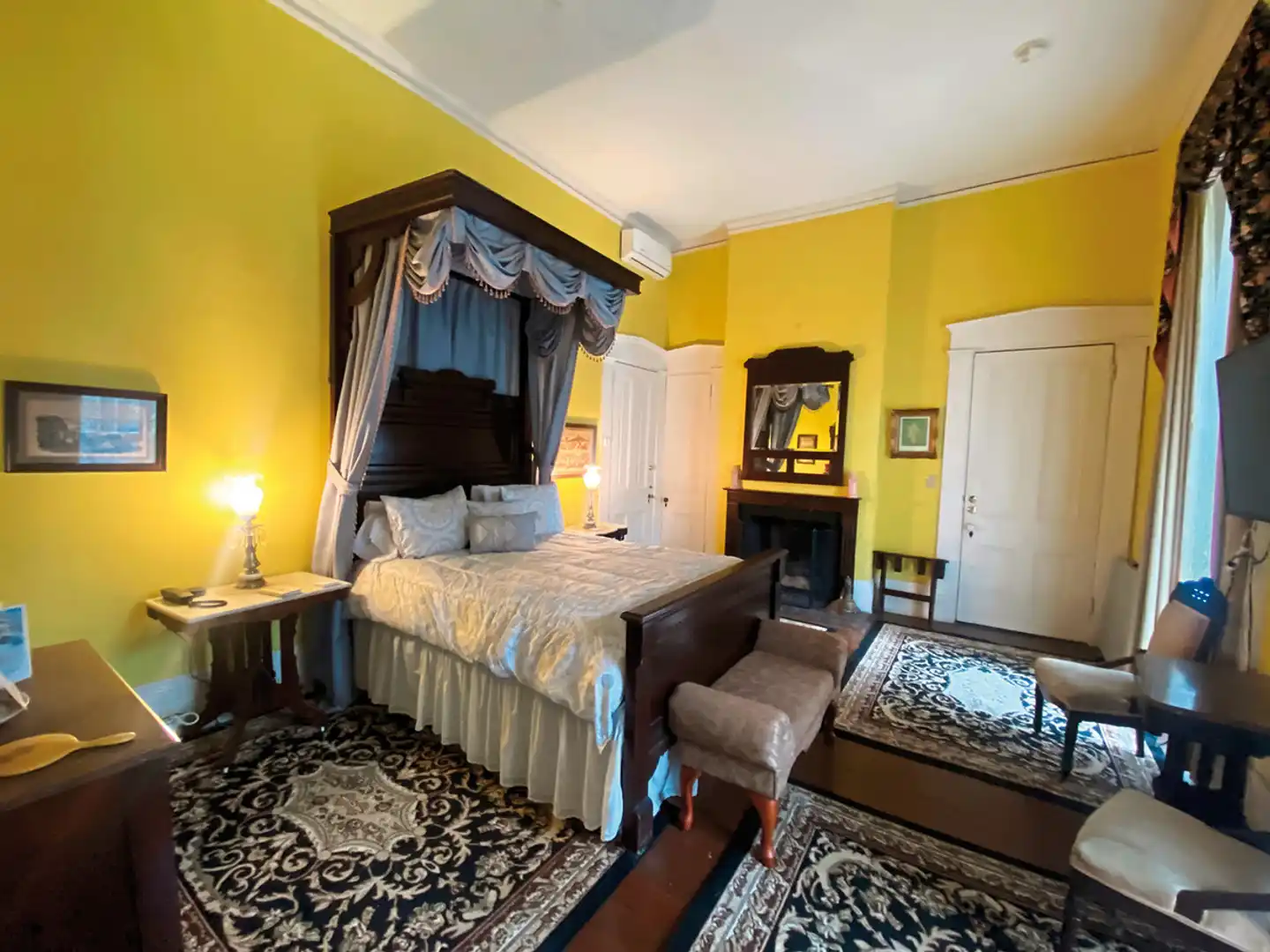 Corners Mansion Inn Wohnbeispiel