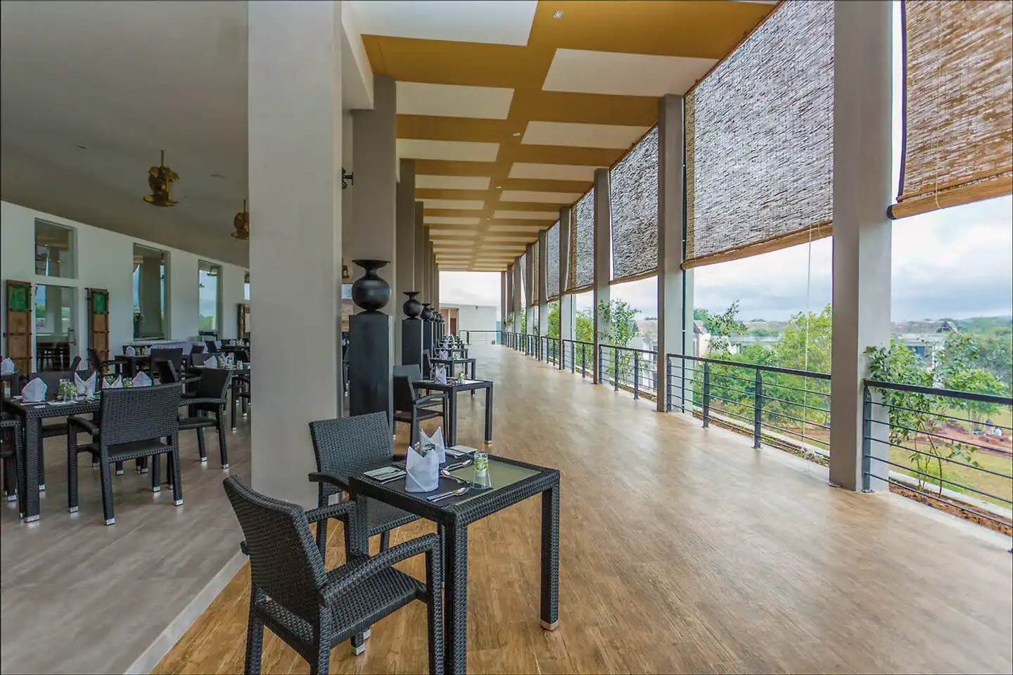 Aliya Resort & Spa Lobby