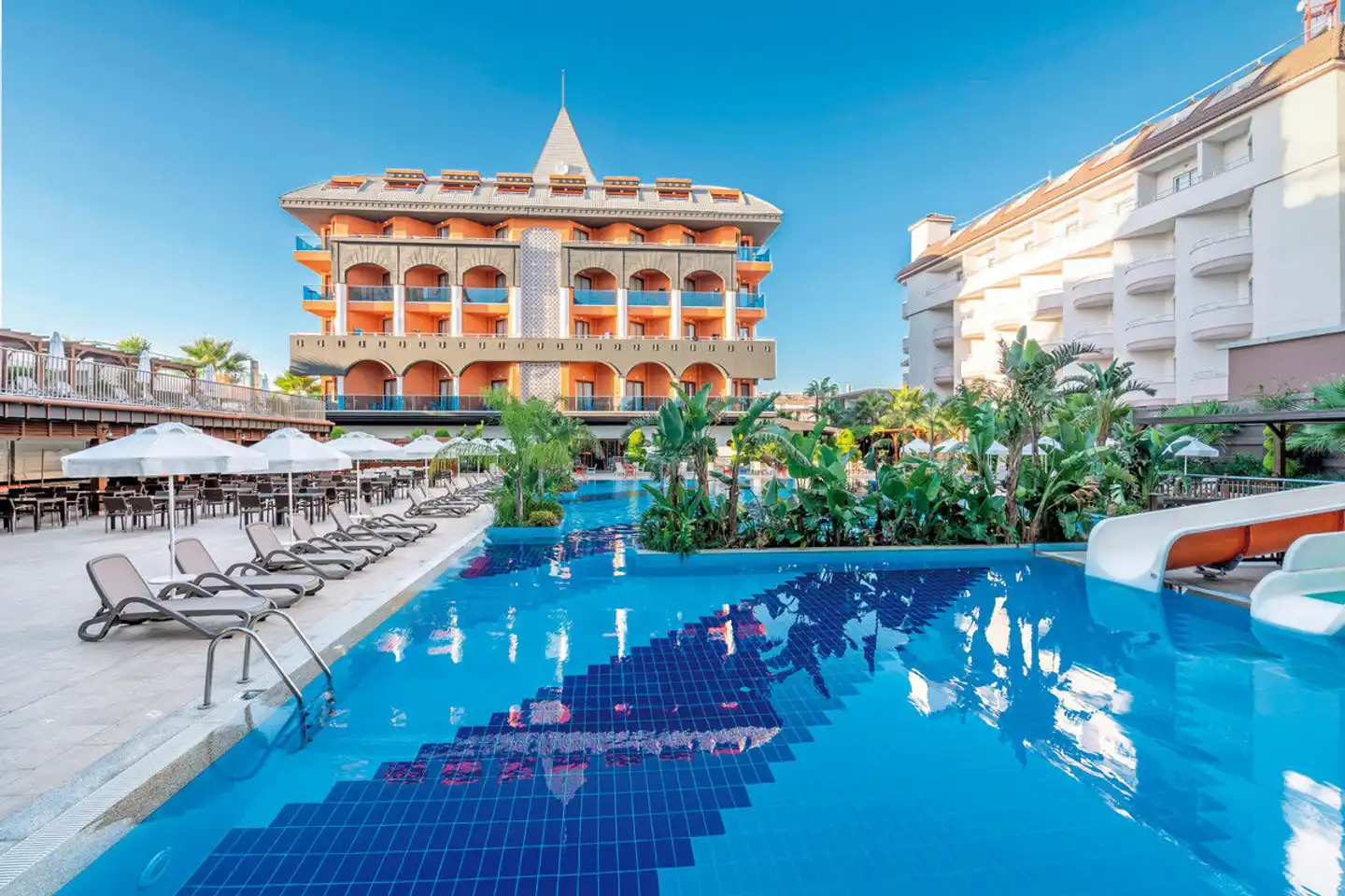 Orange Palace Hotel Pool