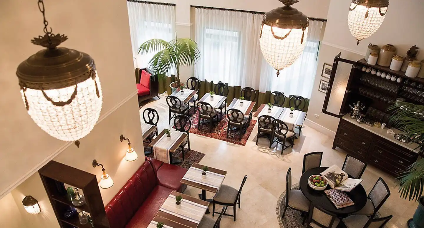 Arthur Hotel Lobby
