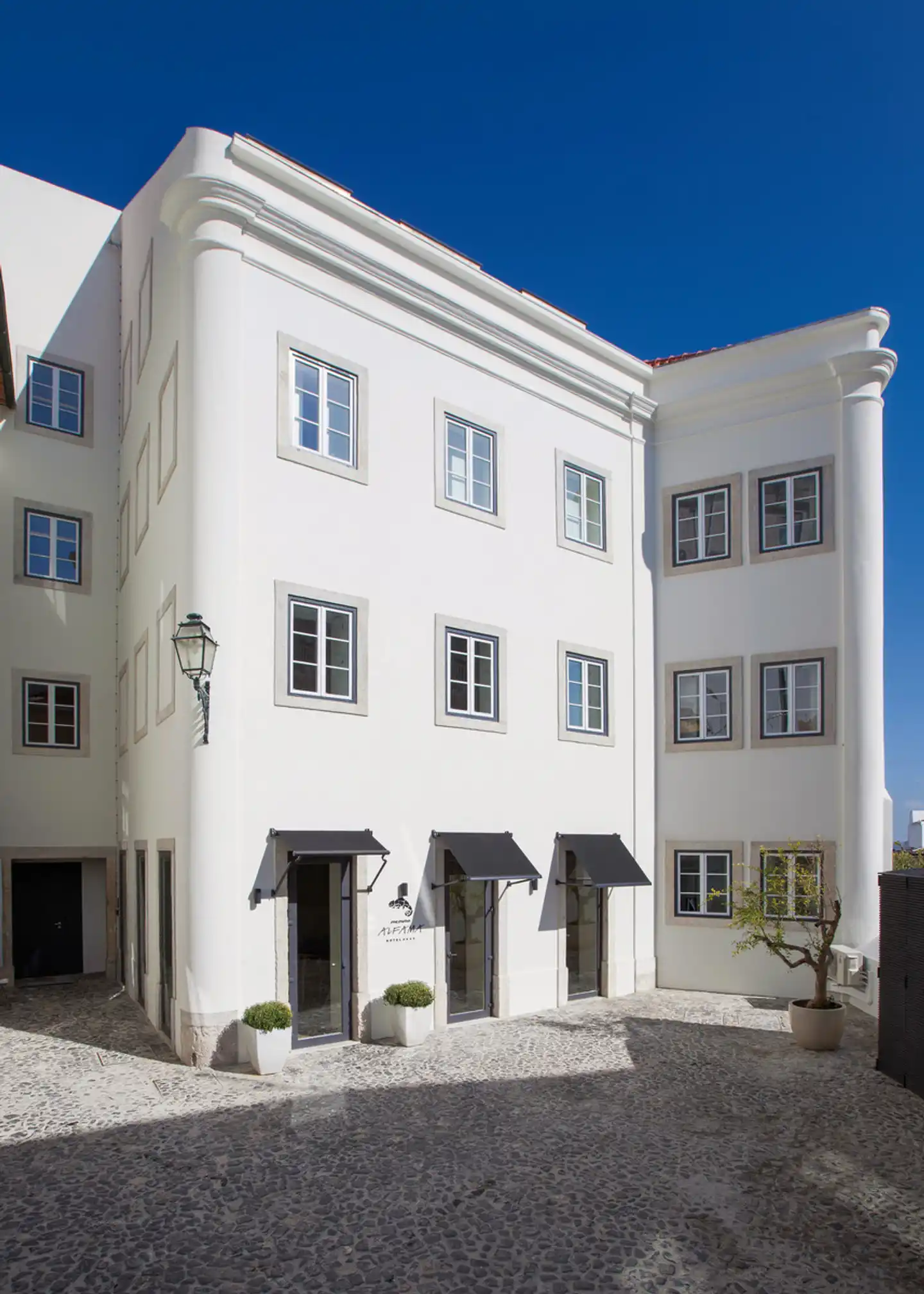 Memmo Alfama Aussenansicht