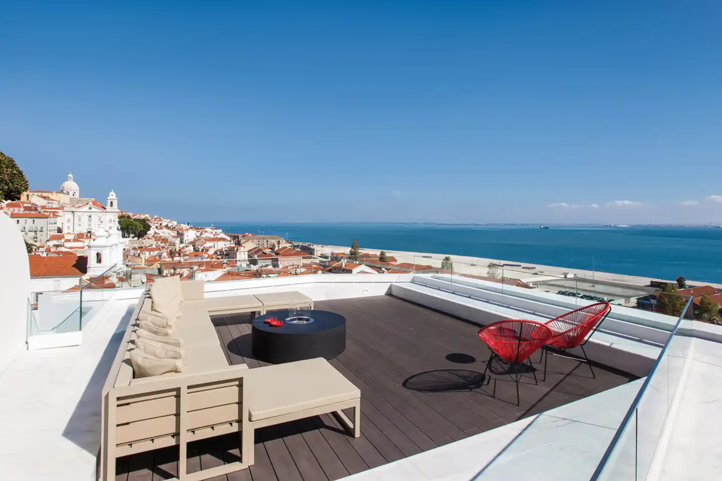 Memmo Alfama Strand