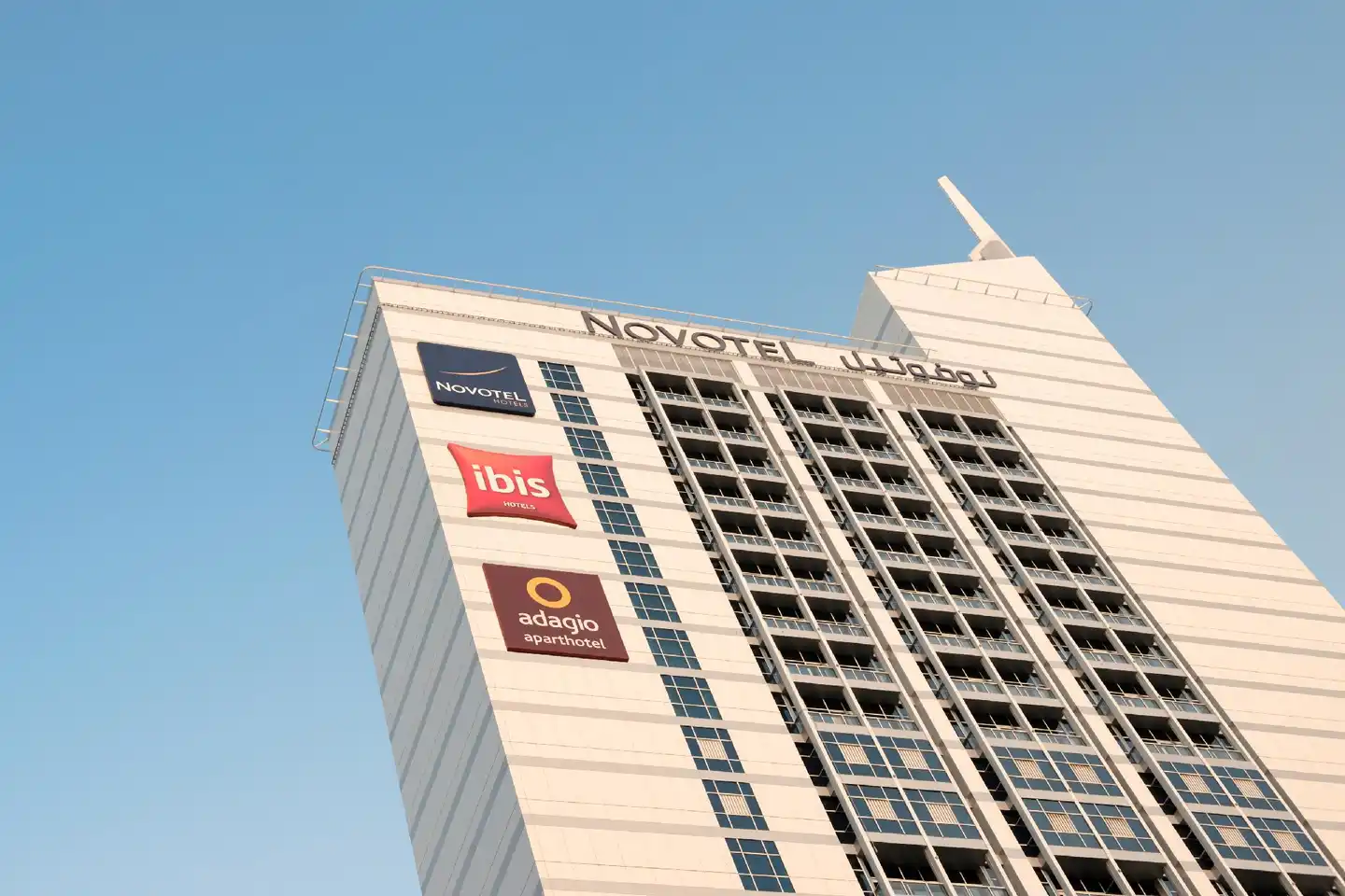 Novotel Fujairah Hotel Aussenansicht
