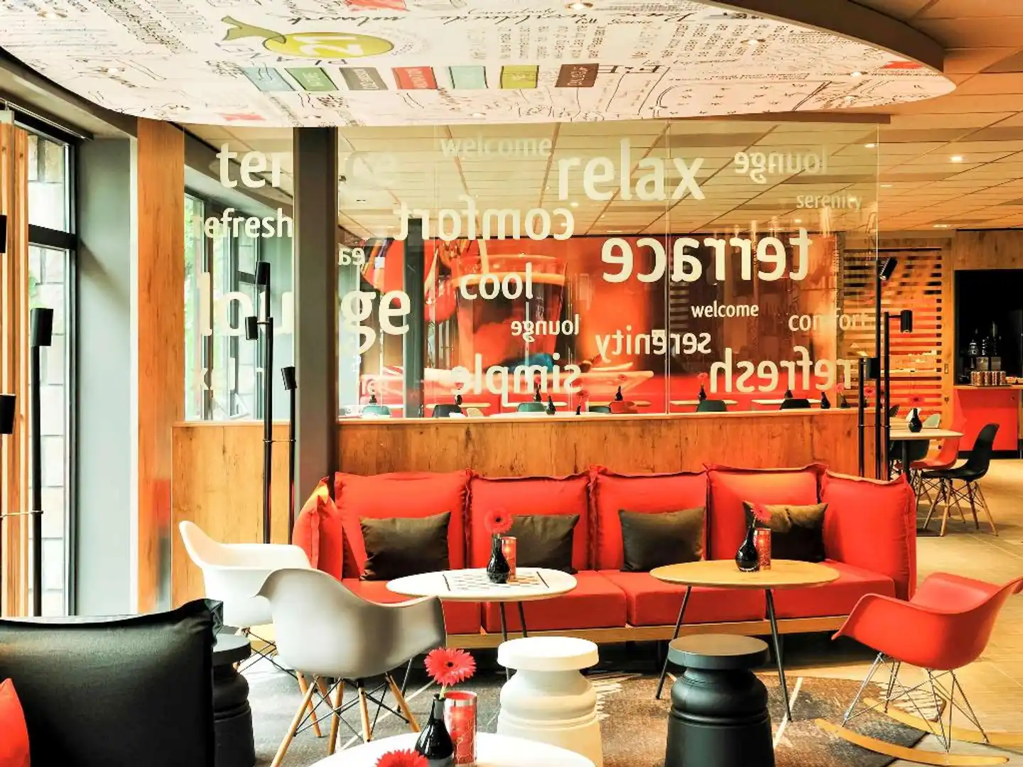 ibis Rotterdam City Centre Bar