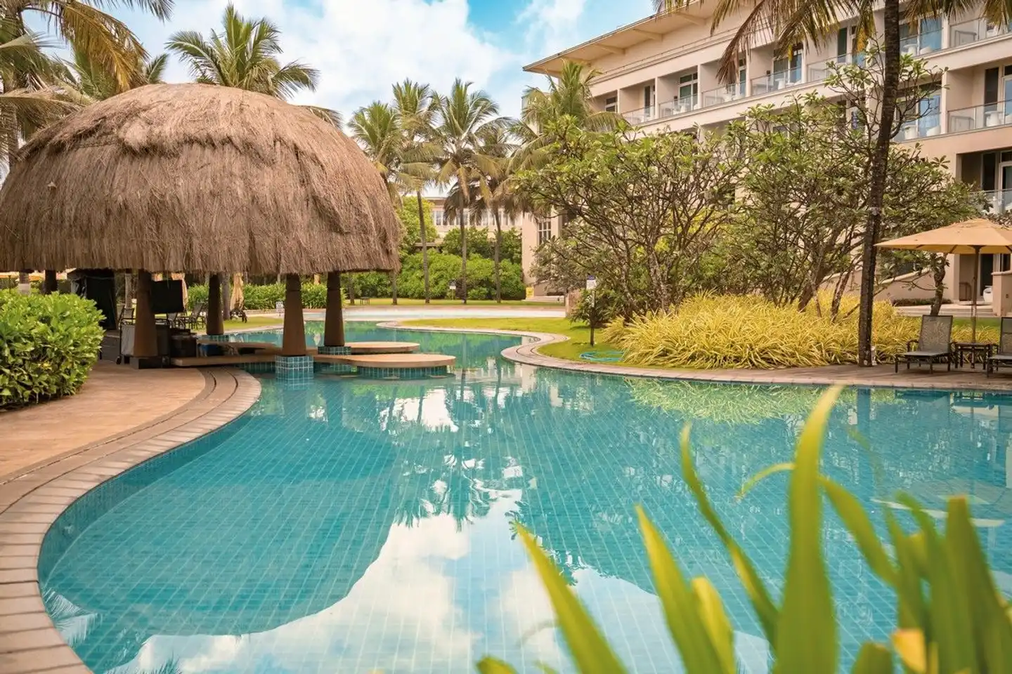 Sentido Heritance Negombo Pool