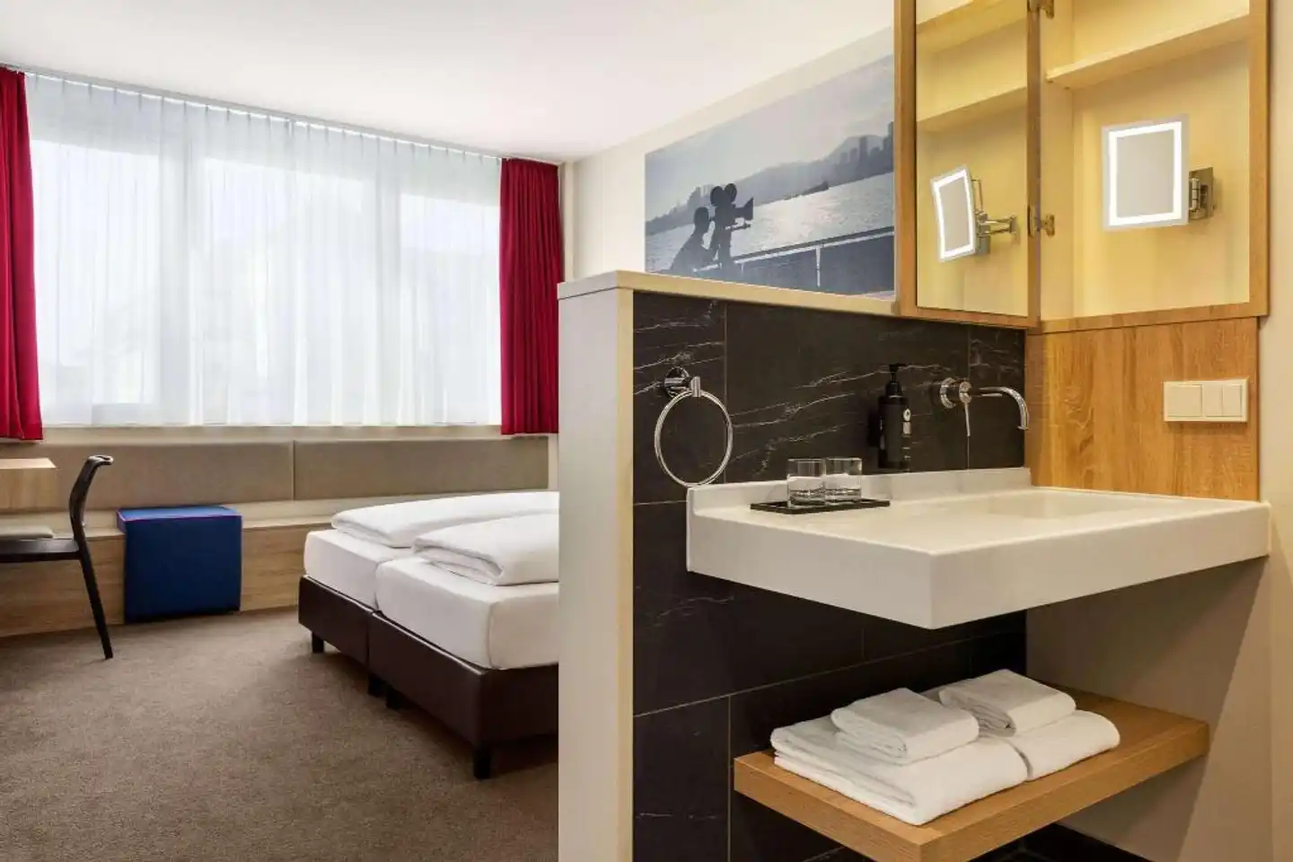 Vienna House Easy München Wohnbeispiel