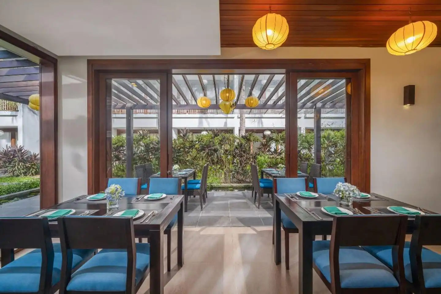Emerald Hoi An Riverside Resort Restaurant