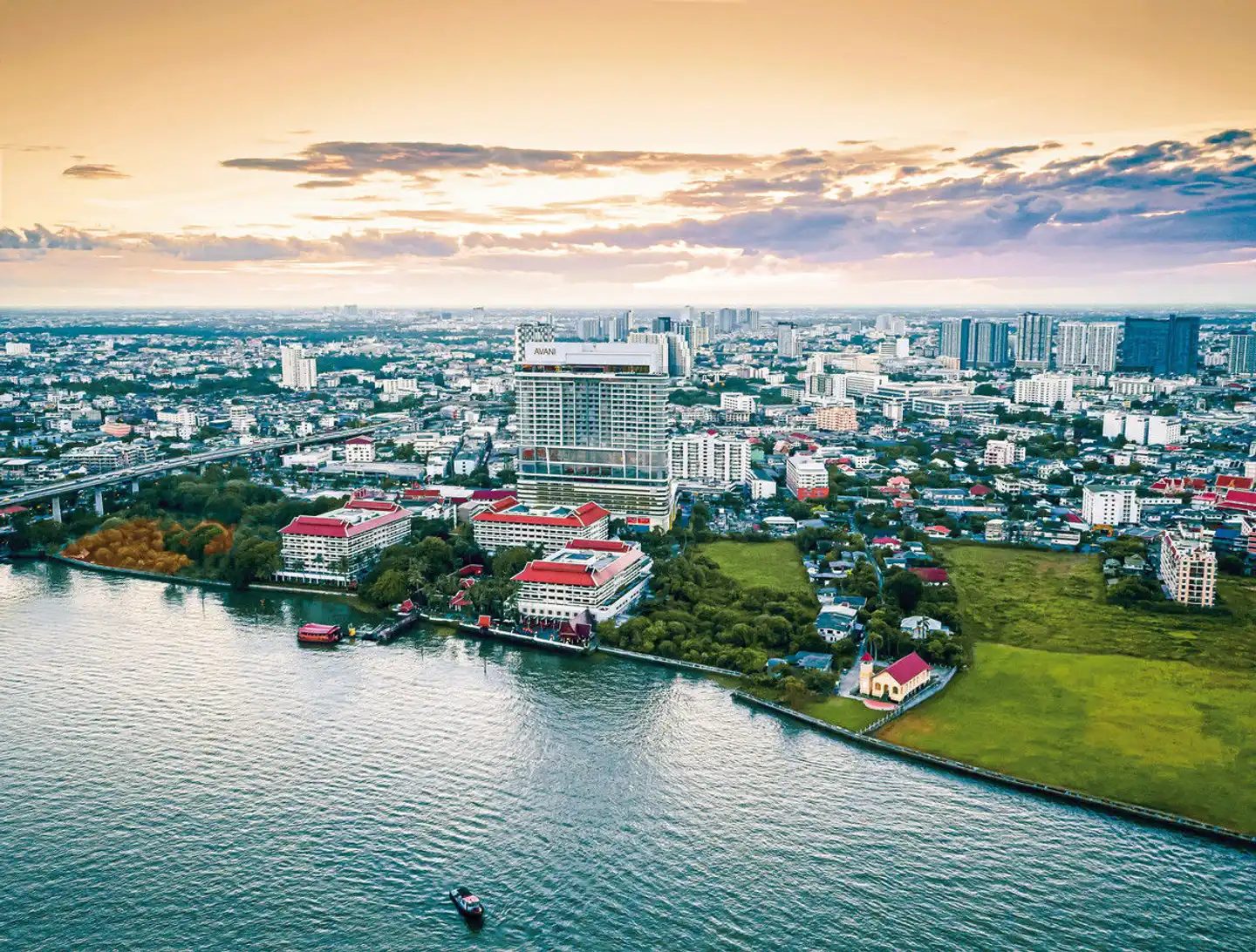 Avani+ Riverside Bangkok Hotel Sport und Entertainment