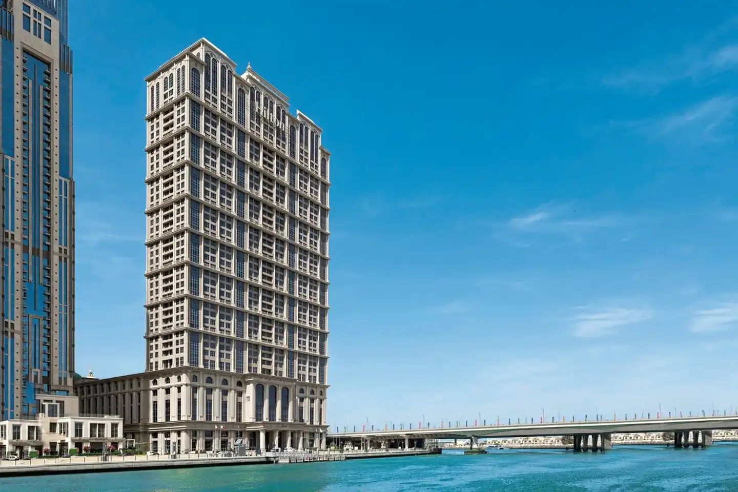 Hilton Dubai Al Habtoor City Aussenansicht